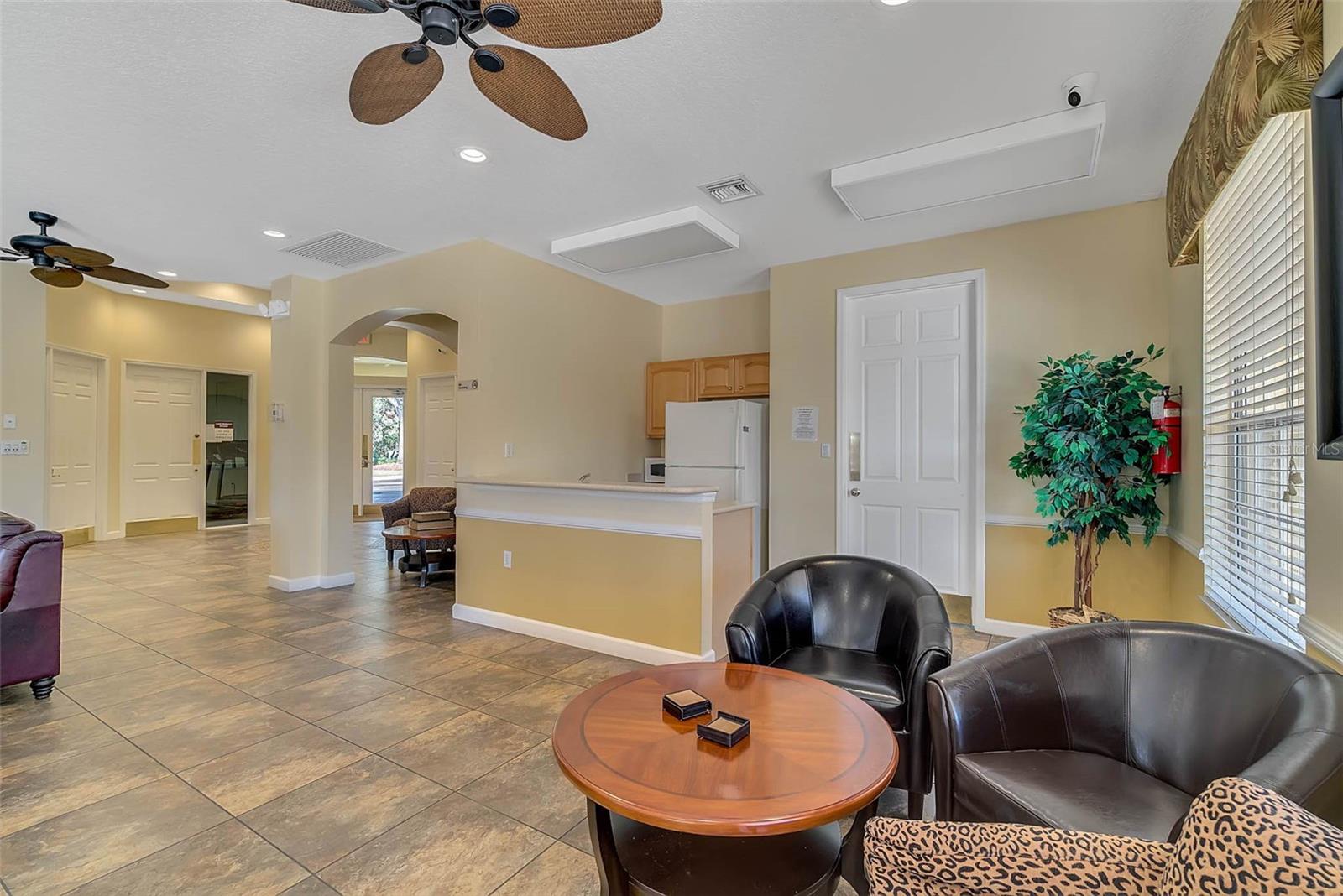 1086 PARK RIDGE CIR, KISSIMMEE, FL — photo 39