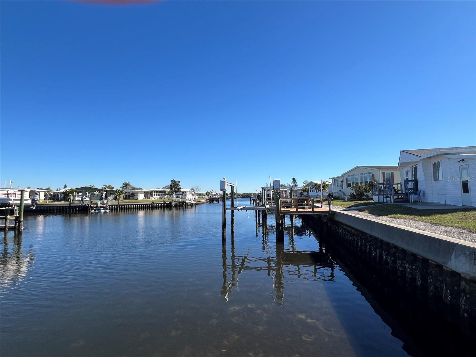 217 MOUNT ISLE AVE NE #197, ST PETERSBURG, FL — photo 9