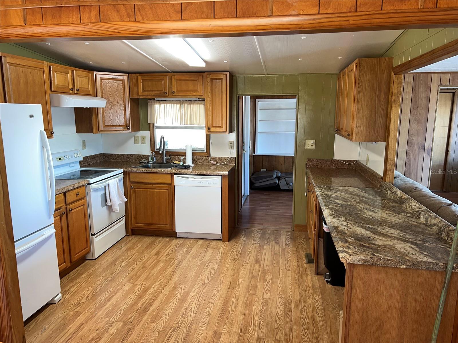 217 MOUNT ISLE AVE NE #197, ST PETERSBURG, FL — photo 27