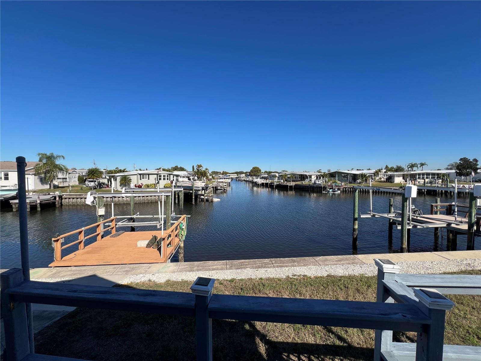 217 MOUNT ISLE AVE NE #197, ST PETERSBURG, FL — photo 41