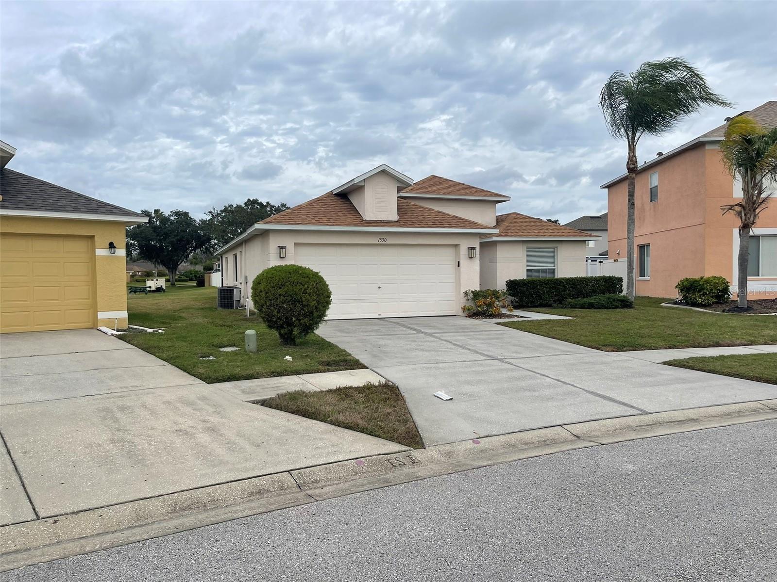 1530 OCEAN REEF RD, WESLEY CHAPEL, FL — photo 3