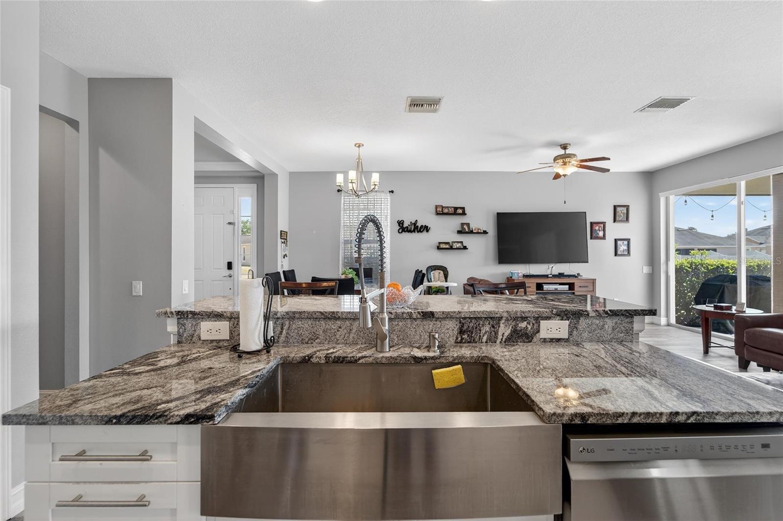 13701 CREST LAKE DR, HUDSON, FL — photo 19