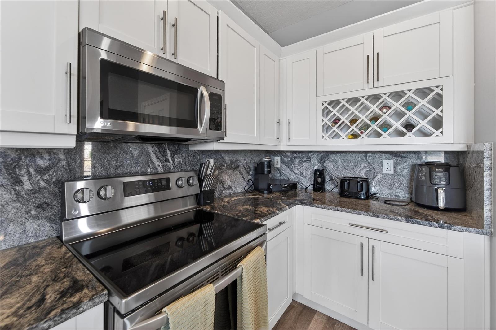 13701 CREST LAKE DR, HUDSON, FL — photo 20