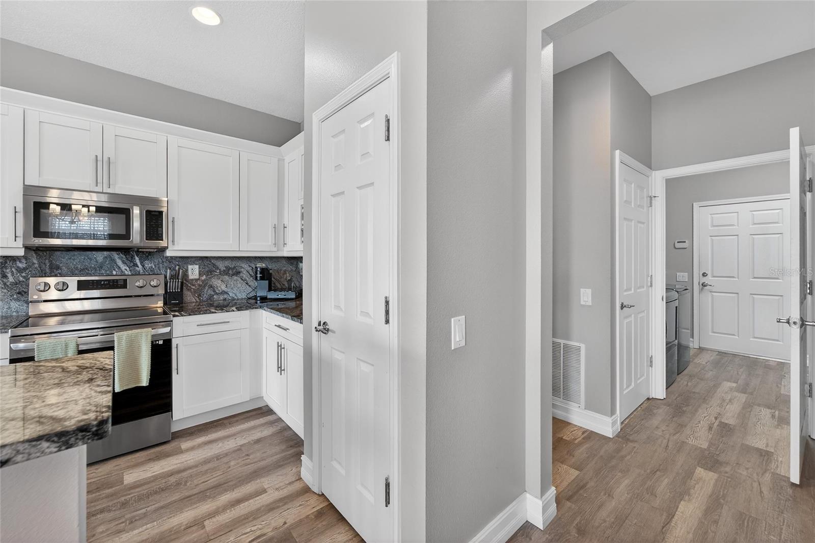 13701 CREST LAKE DR, HUDSON, FL — photo 22