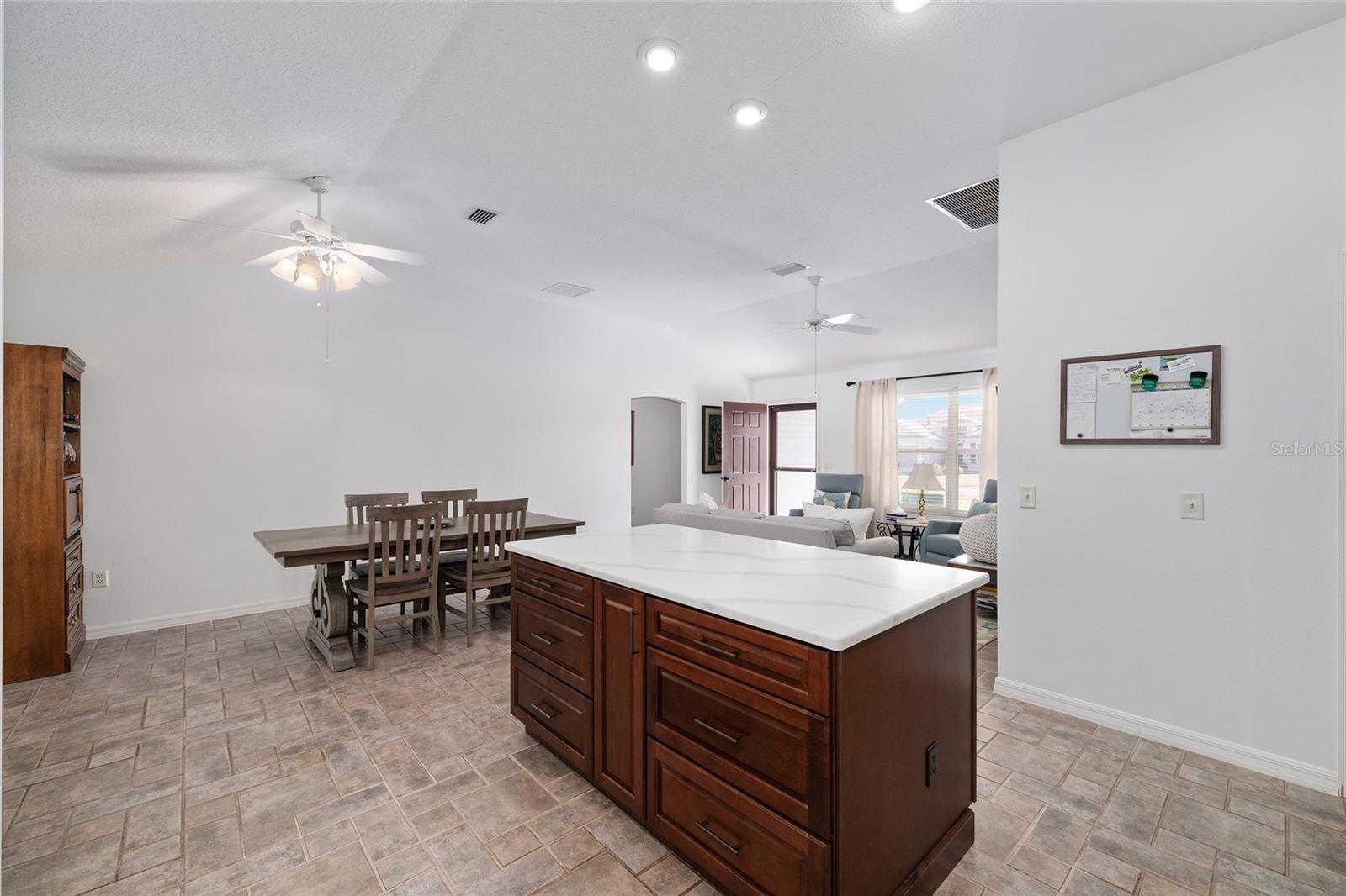 3073 RIVERDALE RD, THE VILLAGES, FL — photo 11