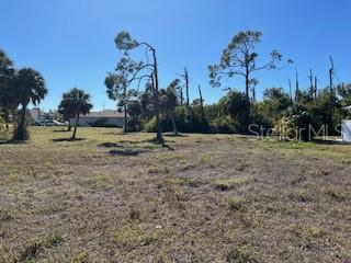 4 TOURNAMENT RD, ROTONDA WEST, FL