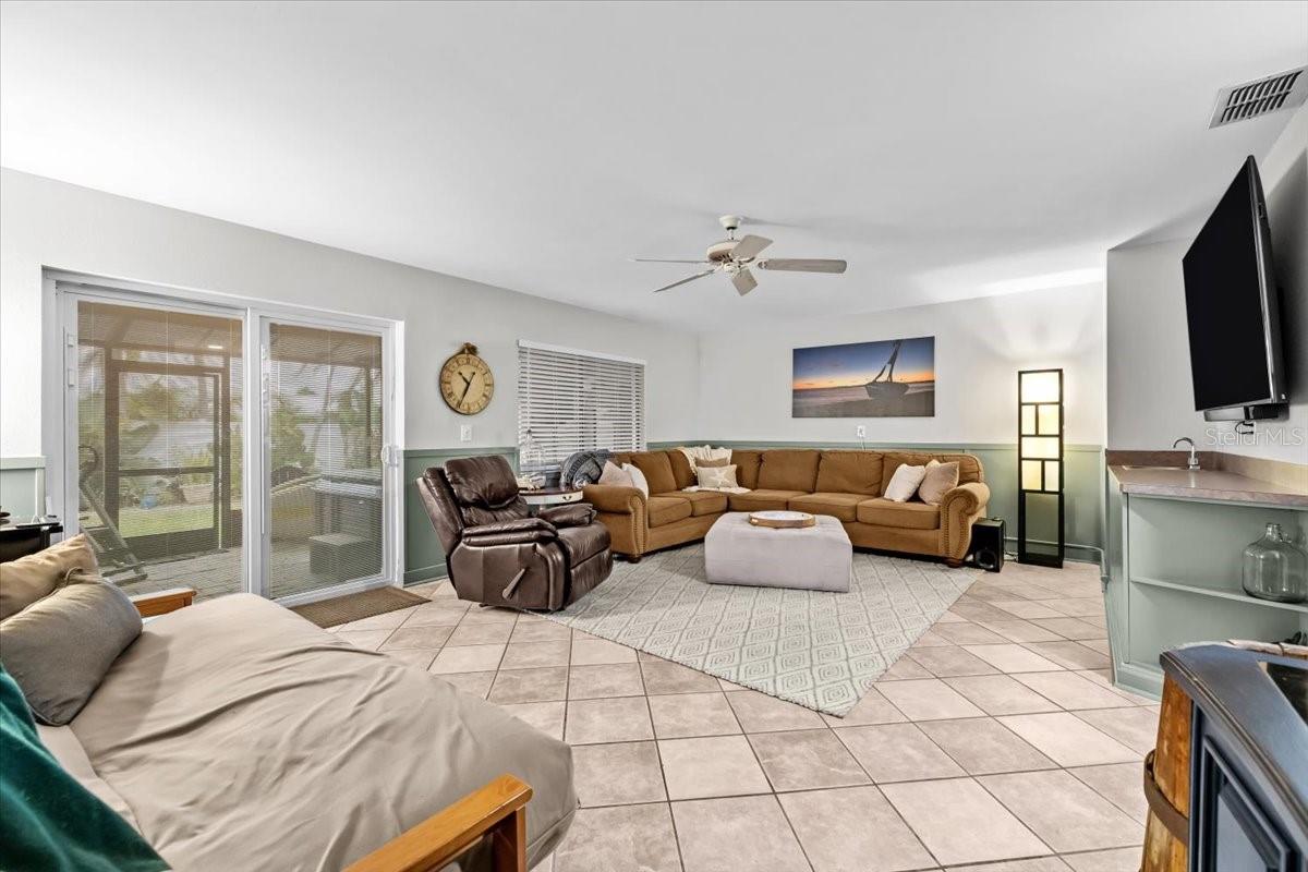 2392 HANOVER DR, DUNEDIN, FL — photo 7
