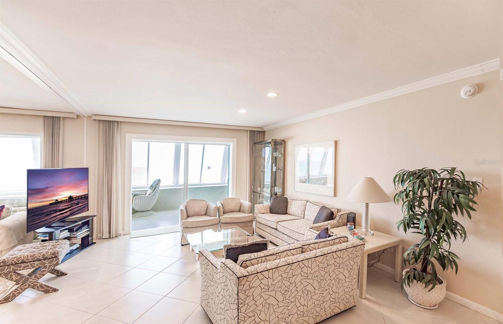 1055 W PEPPERTREE DR #802AA, SARASOTA, FL — photo 4