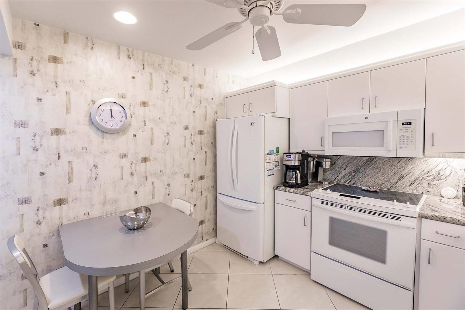 1055 W PEPPERTREE DR #802AA, SARASOTA, FL — photo 17