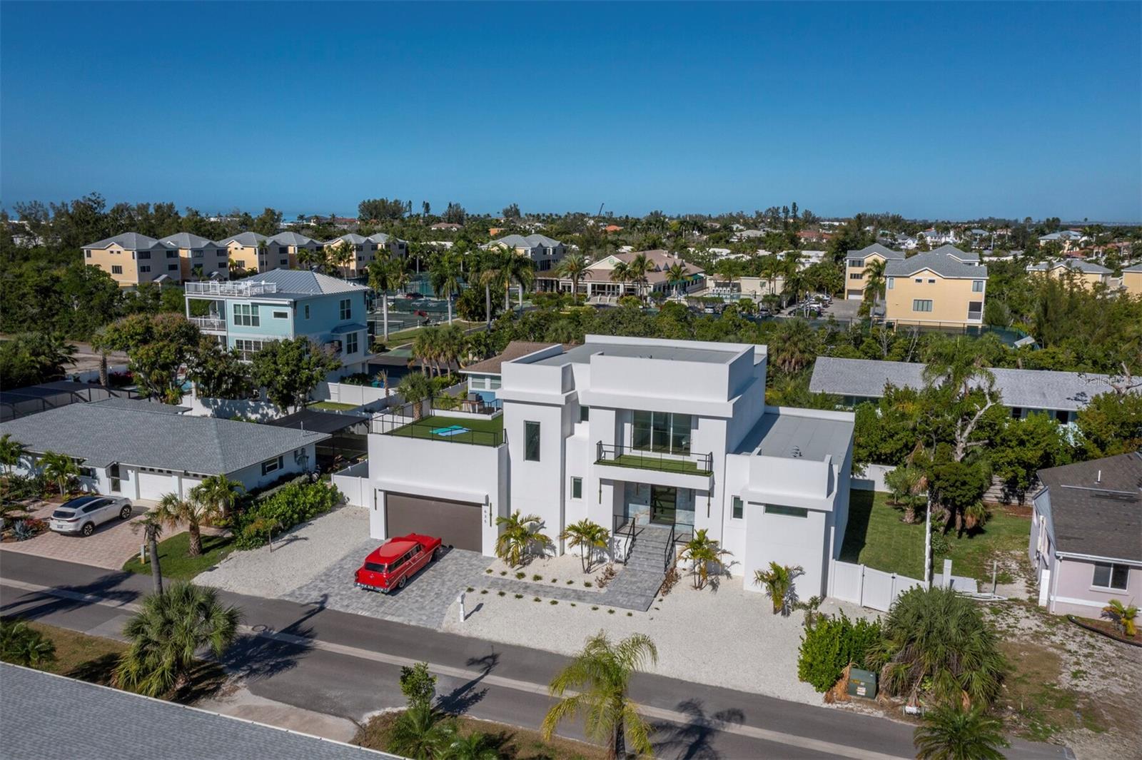 635 JUNGLE QUEEN WAY, LONGBOAT KEY, FL — photo 54