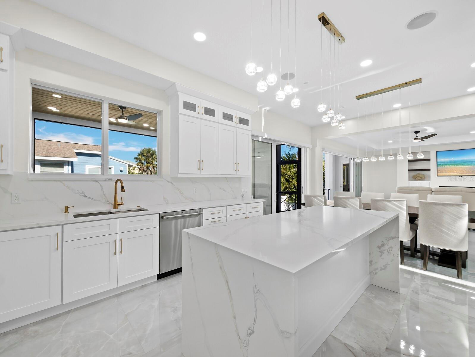 635 JUNGLE QUEEN WAY, LONGBOAT KEY, FL — photo 18