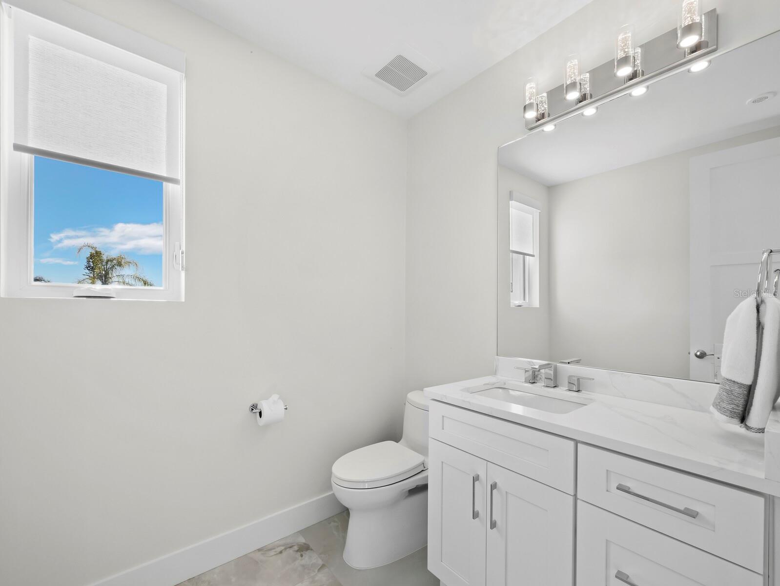 635 JUNGLE QUEEN WAY, LONGBOAT KEY, FL — photo 22