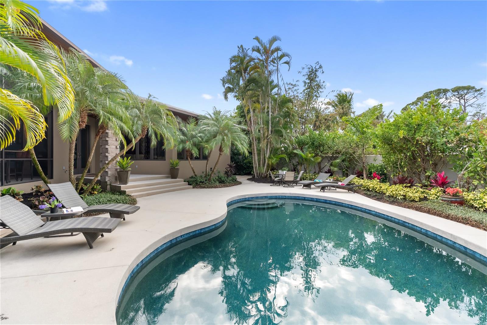 1804 N LAKE SHORE DR, SARASOTA, FL — photo 15