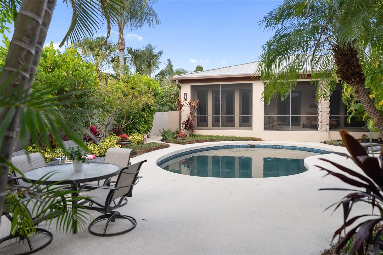 1804 N LAKE SHORE DR, SARASOTA, FL — photo 16