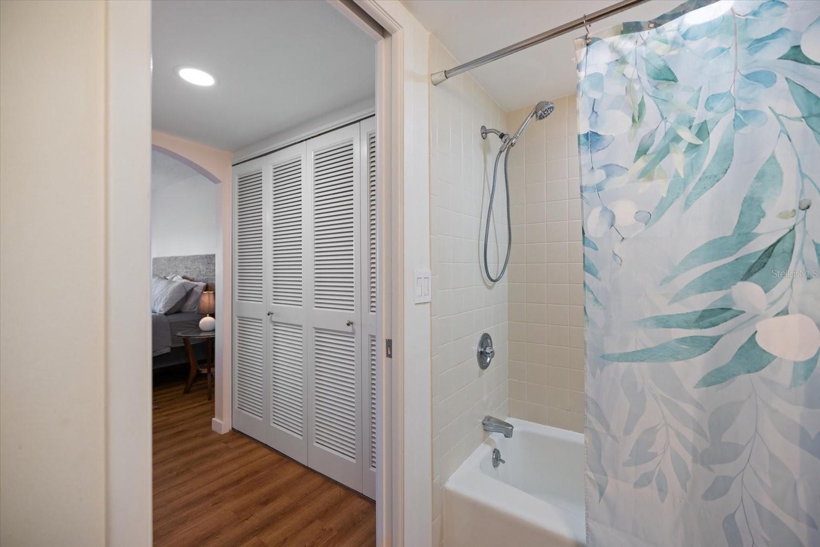 822 CAPRI ISLES BLVD #107, VENICE, FL — photo 37