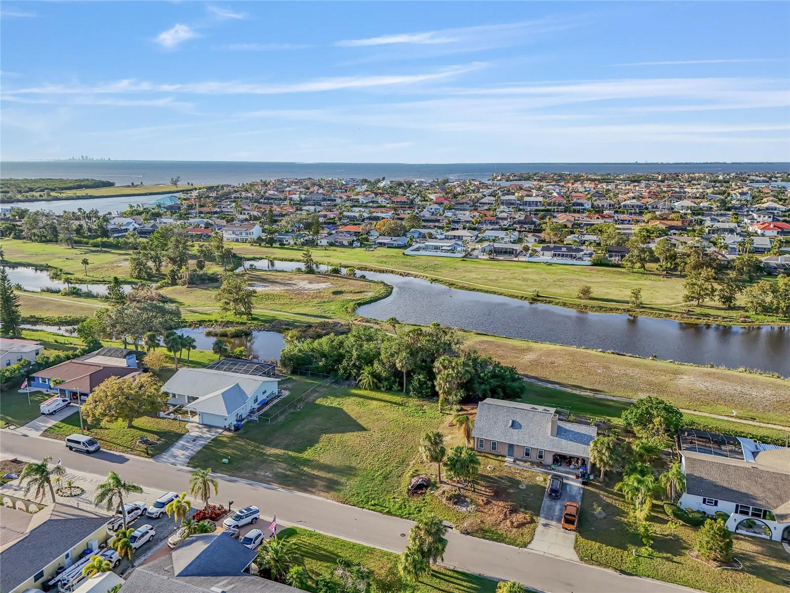 901 EAGLE LN, APOLLO BEACH, FL — photo 3