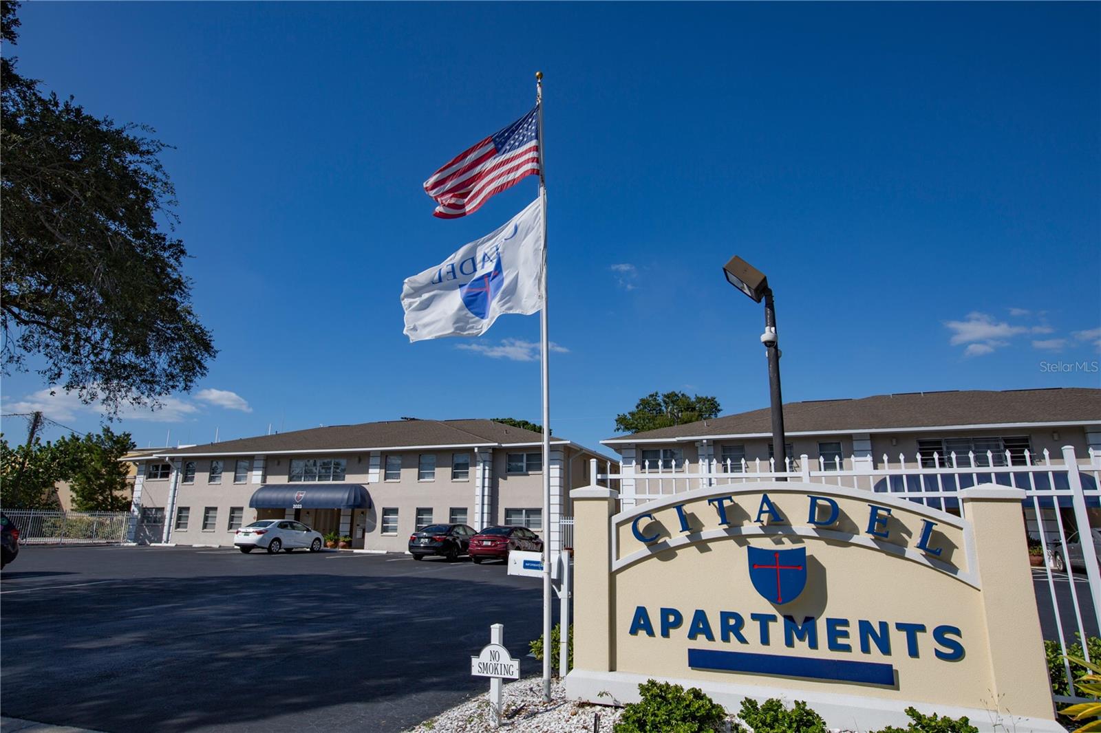 2023 HYDE PARK ST, SARASOTA, FL