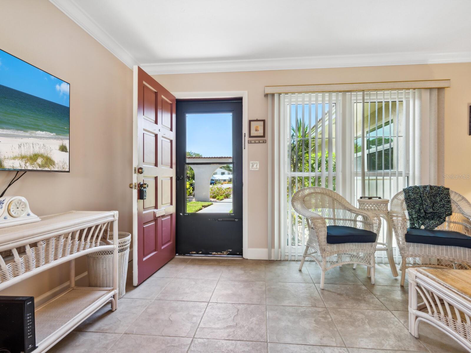 2153 PUEBLO CIR #V14, SARASOTA, FL — photo 5