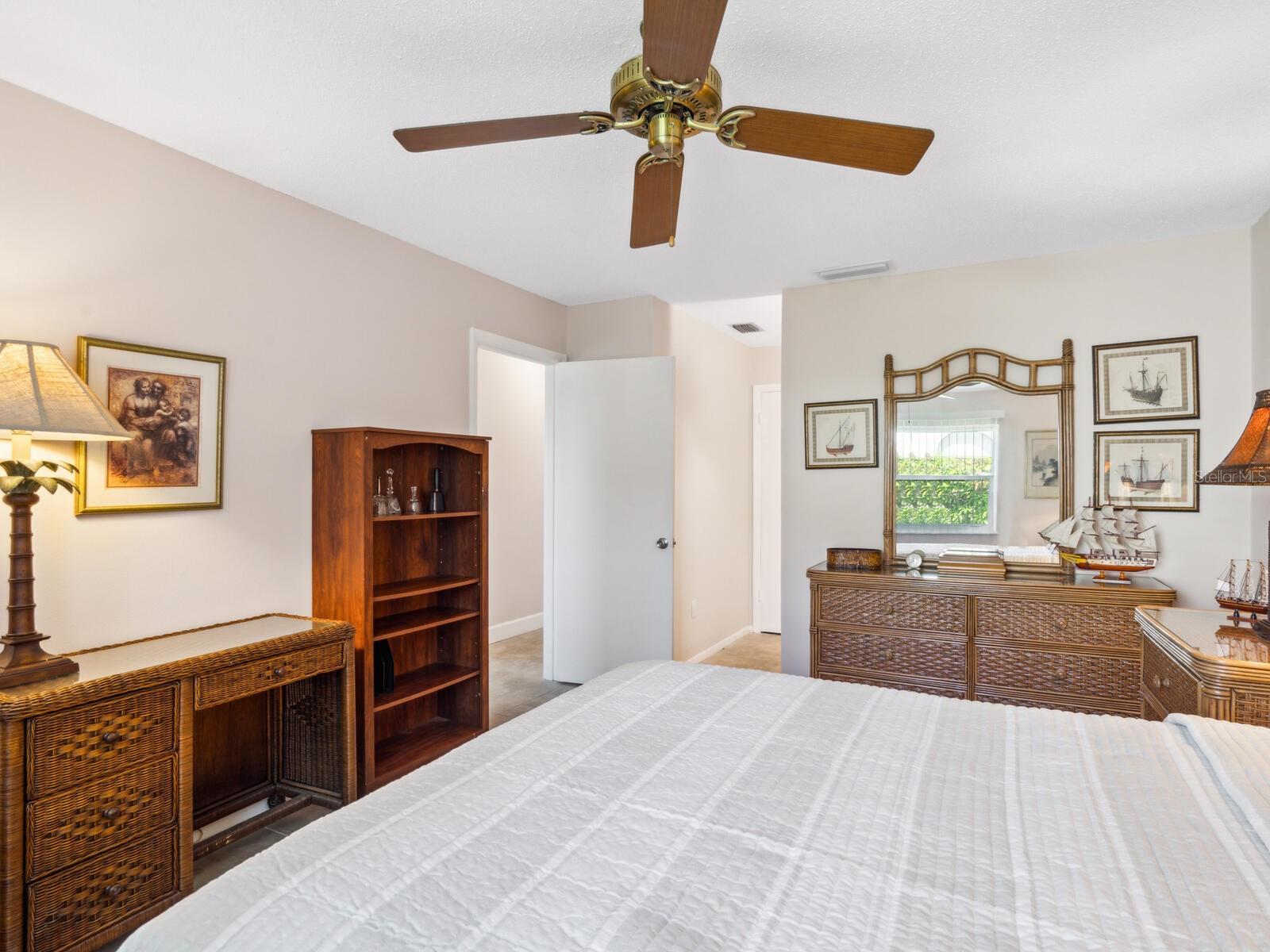 2153 PUEBLO CIR #V14, SARASOTA, FL — photo 15