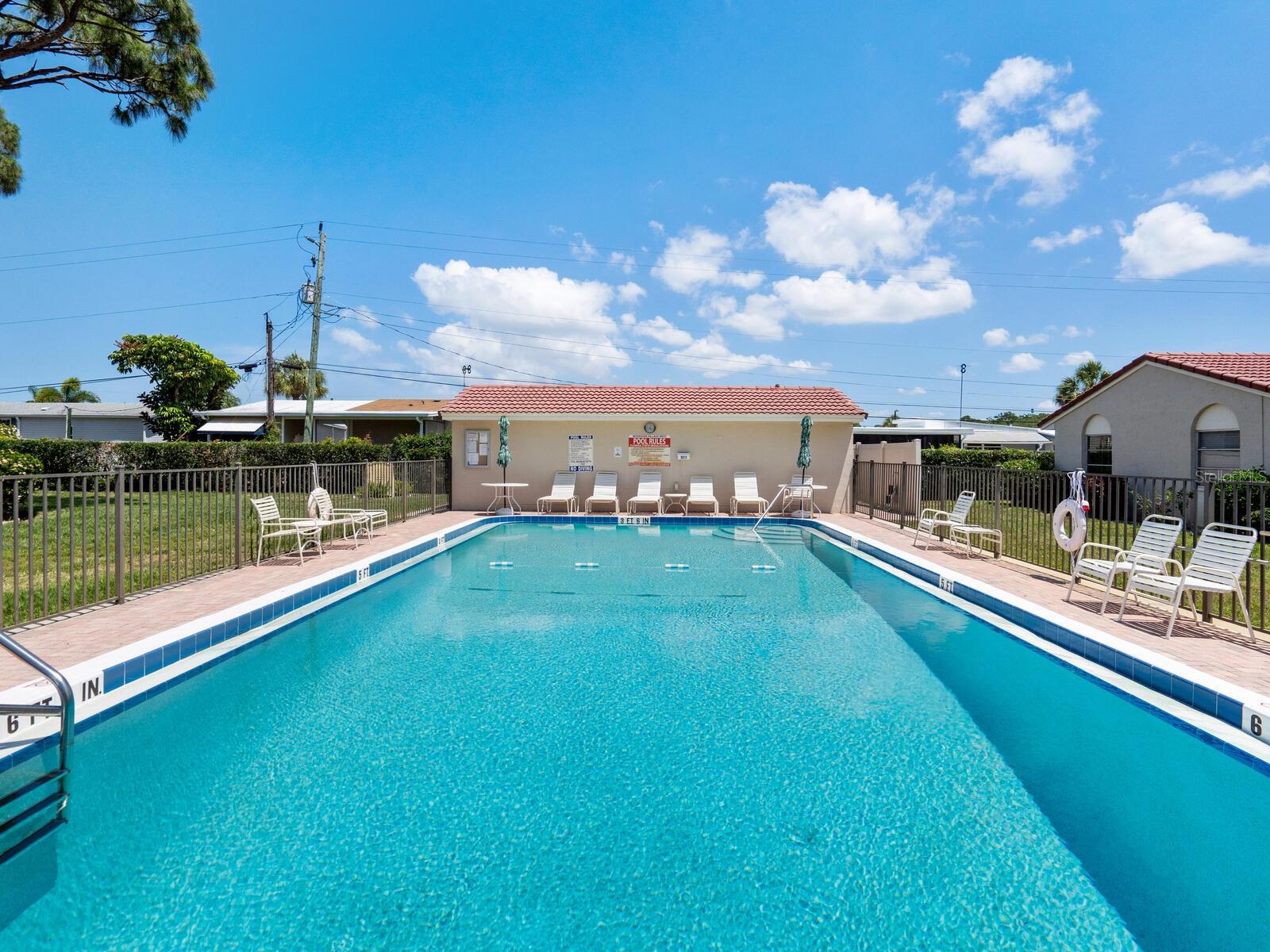2153 PUEBLO CIR #V14, SARASOTA, FL — photo 24