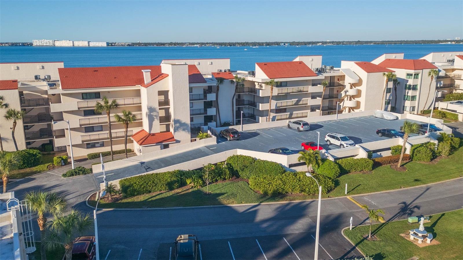 5633 PUERTA DEL SOL BLVD S #208, ST PETERSBURG, FL — photo 32