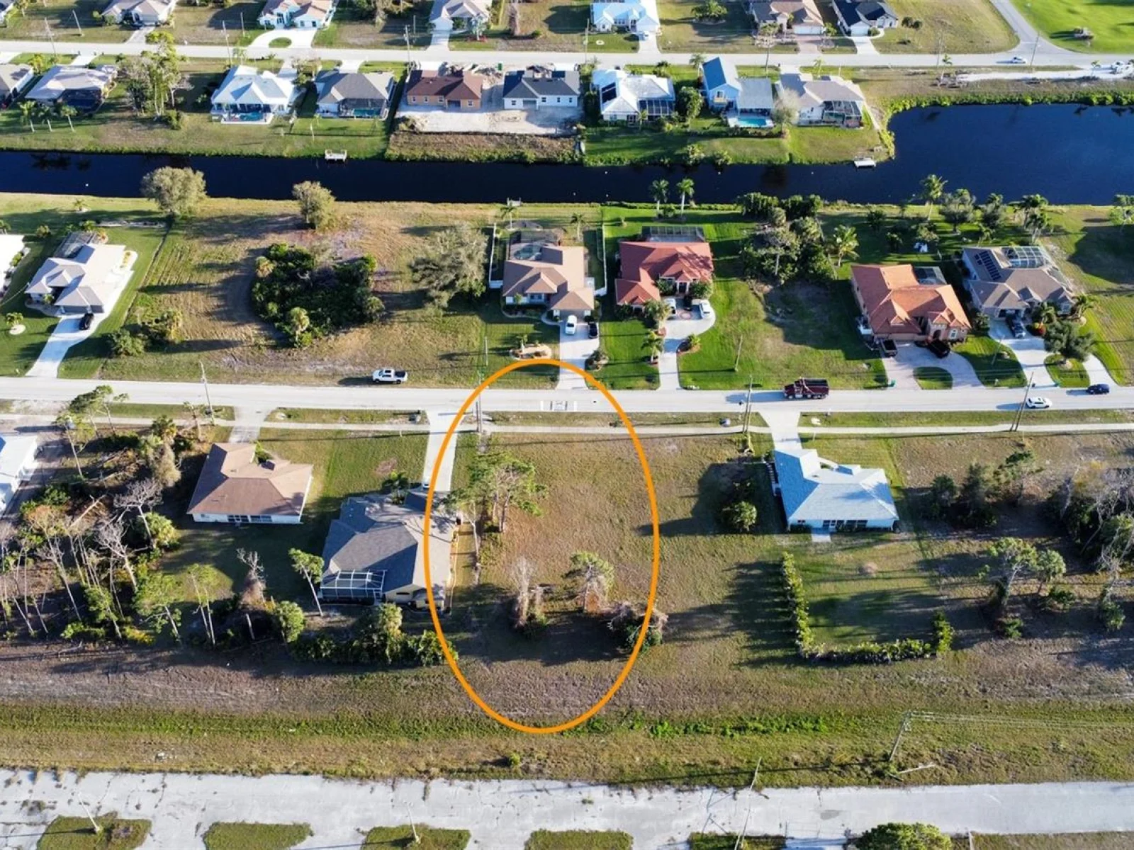 489 BOUNDARY, ROTONDA WEST, FL — photo 2