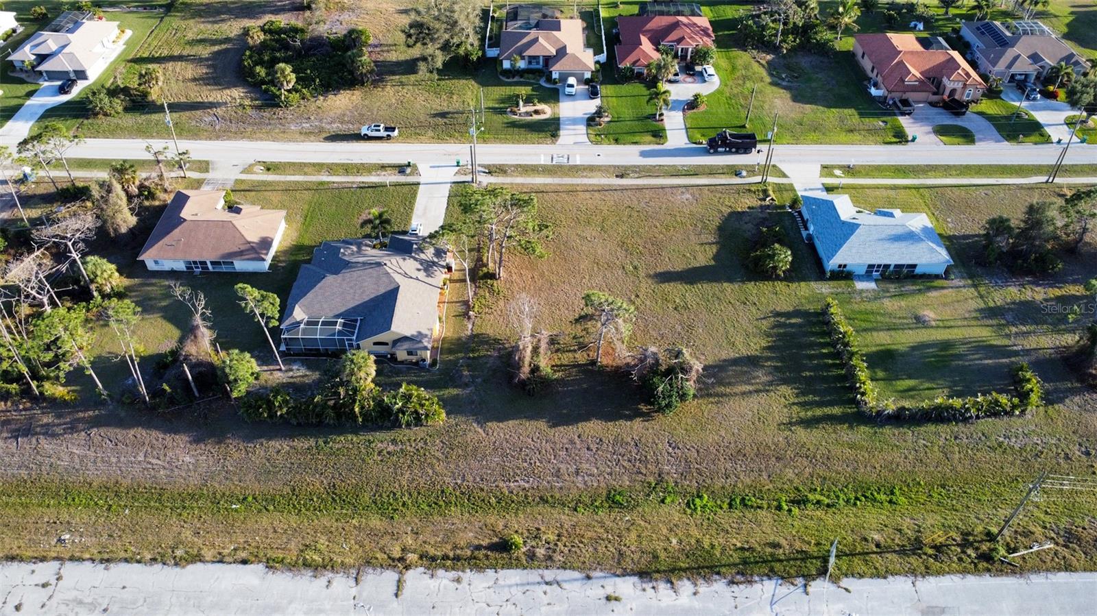 489 BOUNDARY, ROTONDA WEST, FL — photo 8