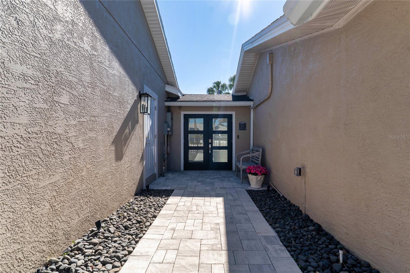 848 MANDALAY AVE, CLEARWATER BEACH, FL — photo 7