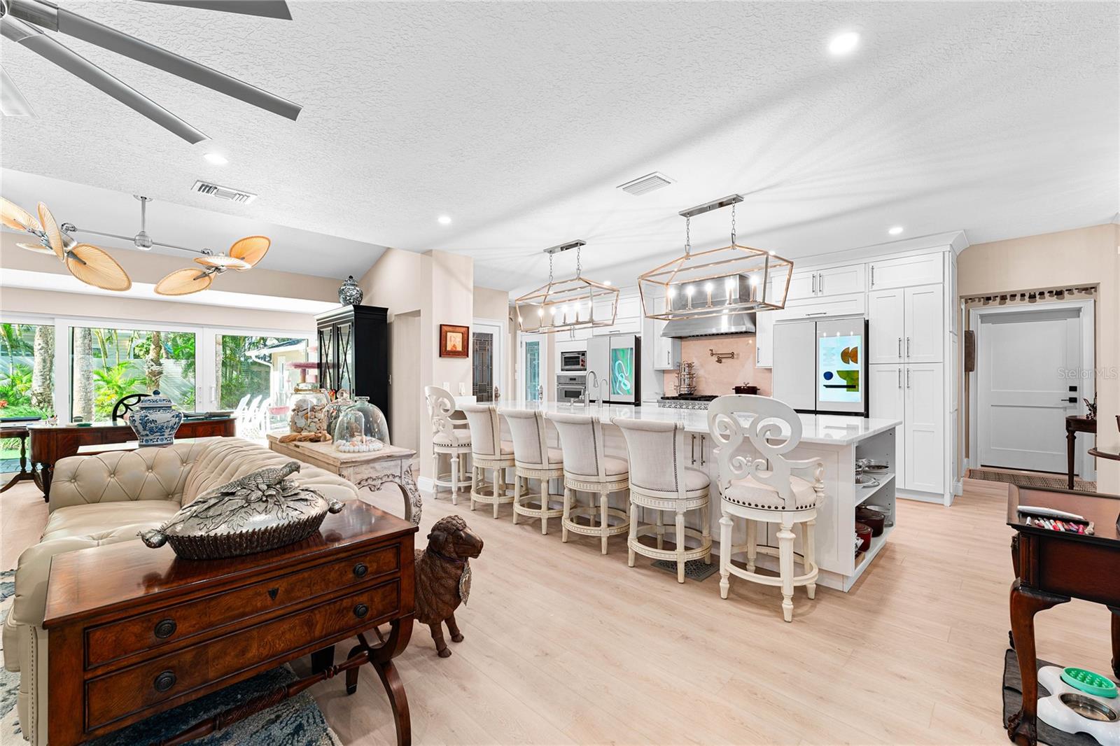 848 MANDALAY AVE, CLEARWATER BEACH, FL — photo 9