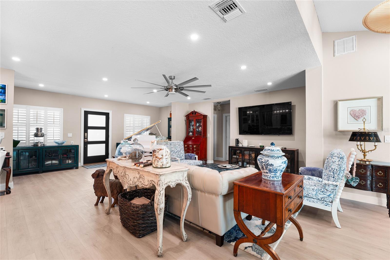 848 MANDALAY AVE, CLEARWATER BEACH, FL — photo 16