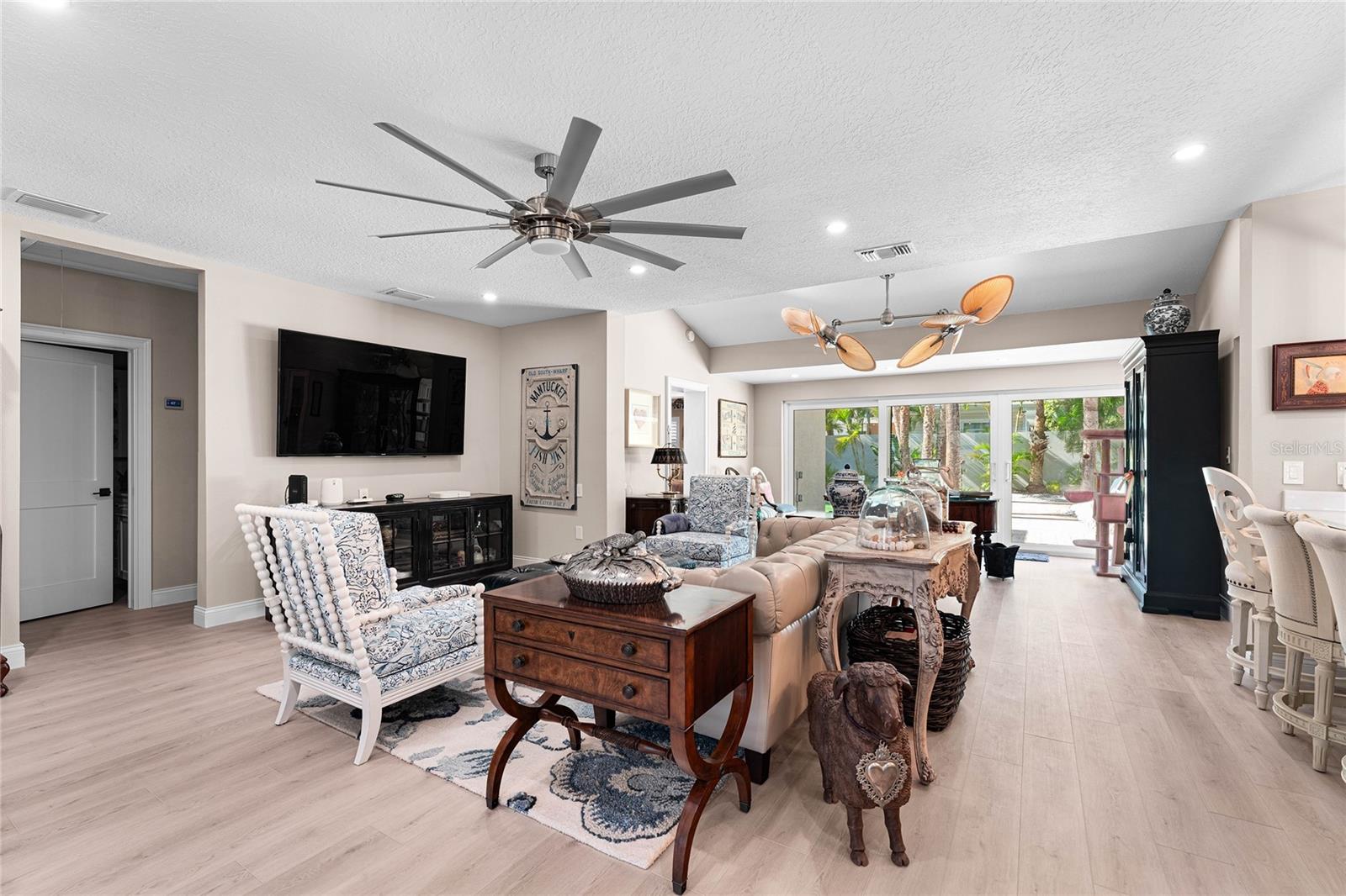 848 MANDALAY AVE, CLEARWATER BEACH, FL — photo 22