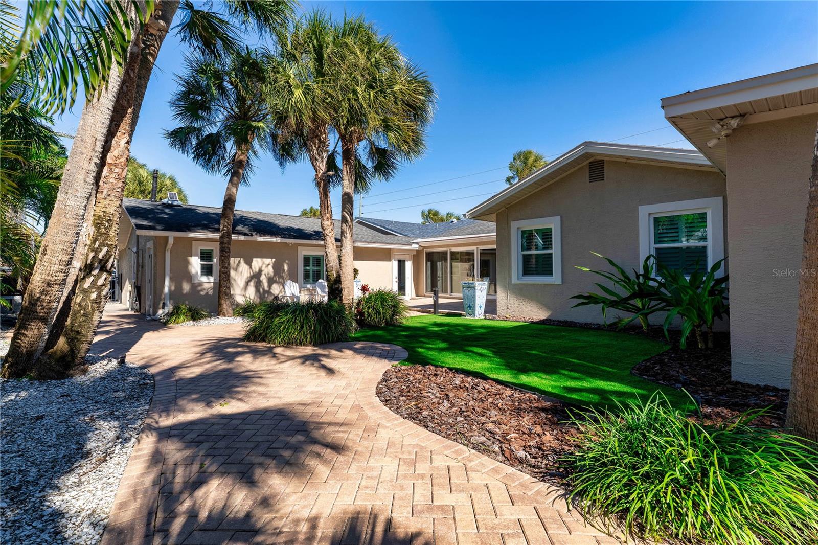 848 MANDALAY AVE, CLEARWATER BEACH, FL — photo 55