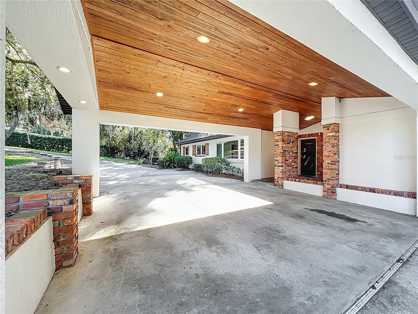 2400 TOPPING PL, EUSTIS, FL — photo 13