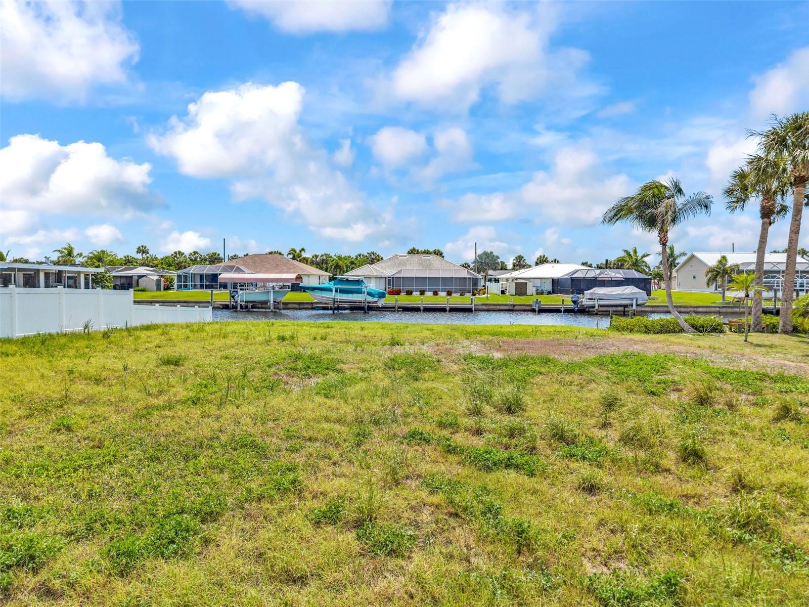 4366 WYNKOOP CIR, PORT CHARLOTTE, FL — photo 2