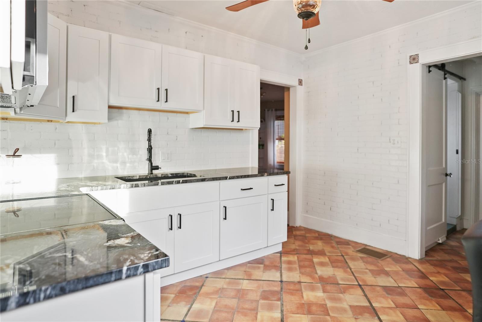 1013 MAGNOLIA DR, CLEARWATER, FL — photo 5