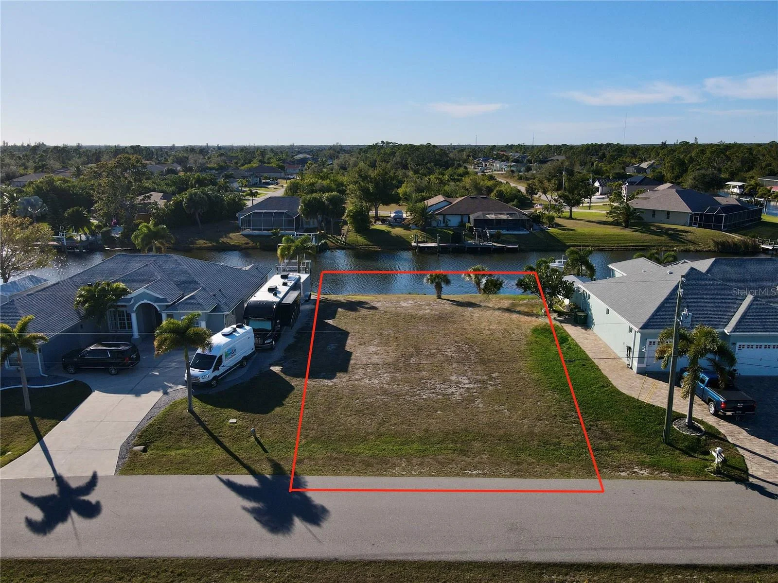 15666 APPLEWHITE CIR, PORT CHARLOTTE, FL — photo 12