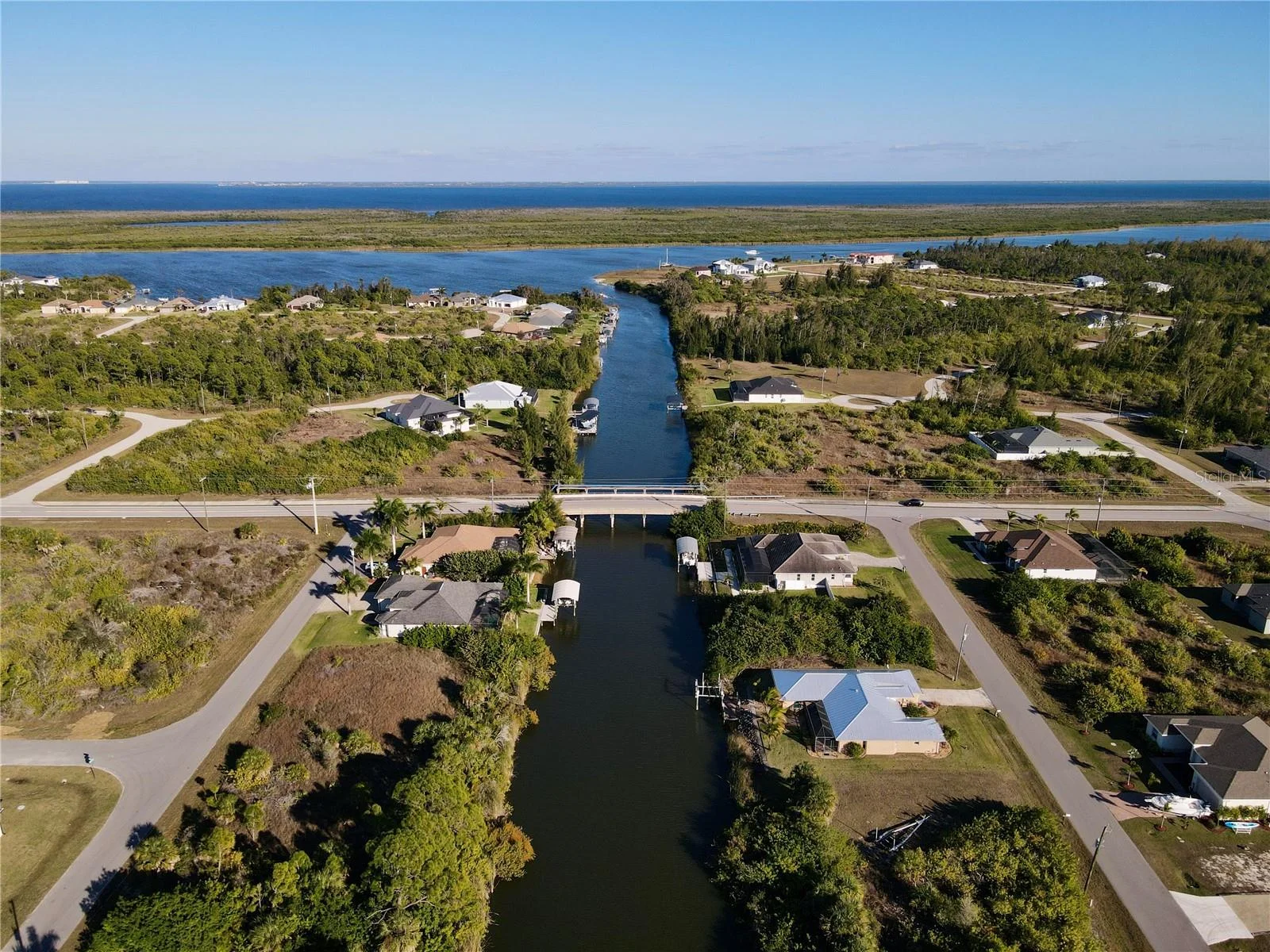 15666 APPLEWHITE CIR, PORT CHARLOTTE, FL — photo 21