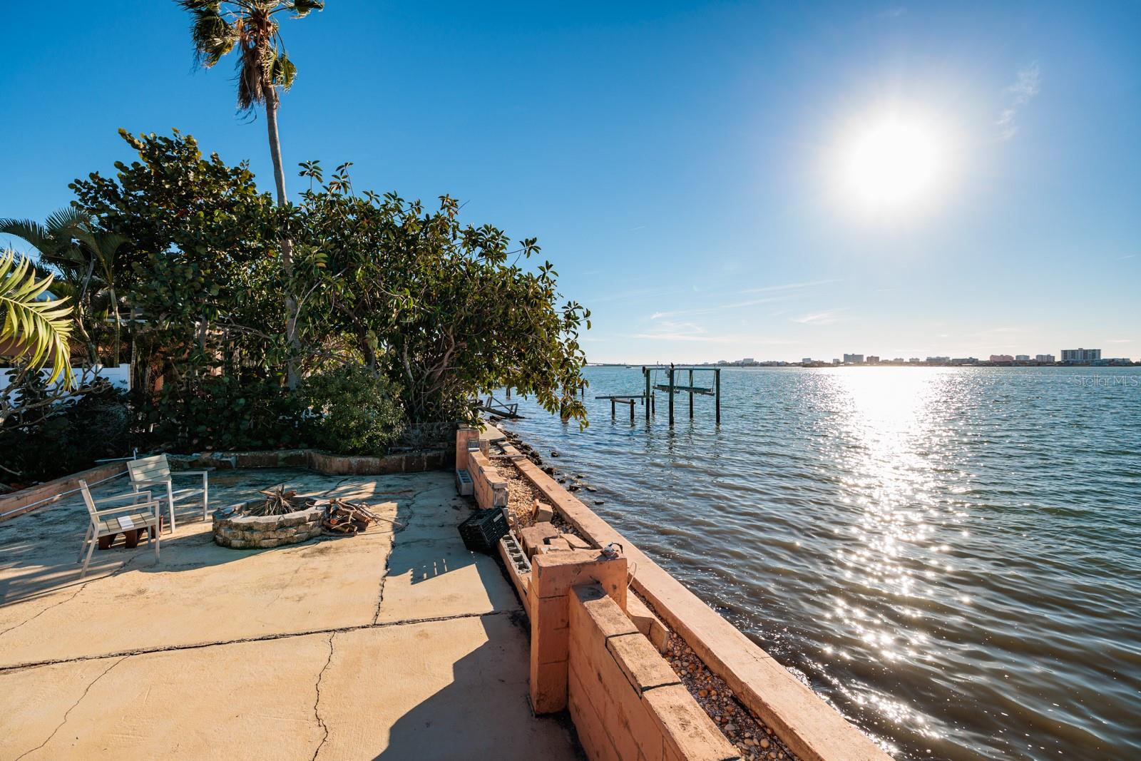 1844 VENETIAN POINT DR, CLEARWATER, FL — photo 2