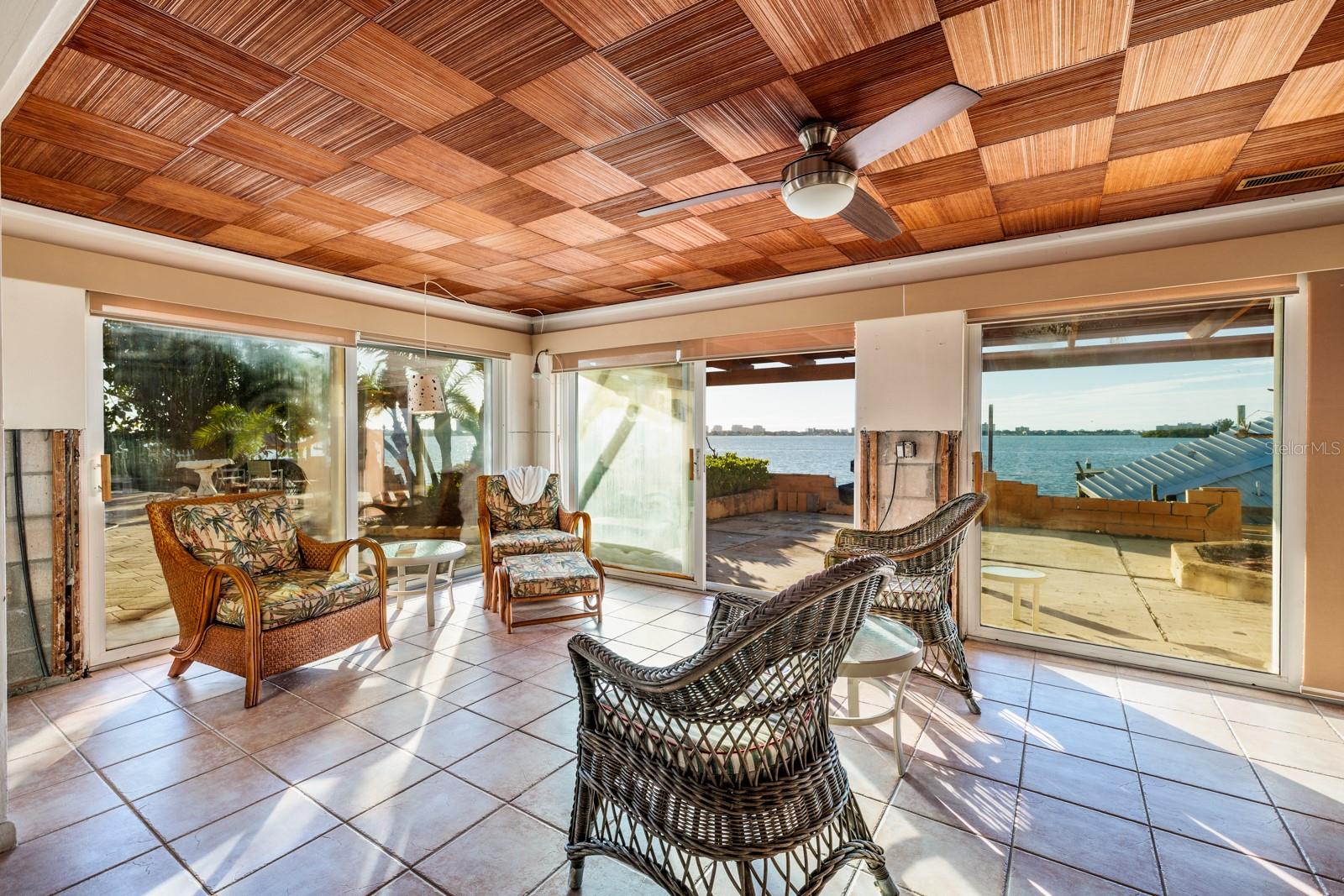 1844 VENETIAN POINT DR, CLEARWATER, FL — photo 31
