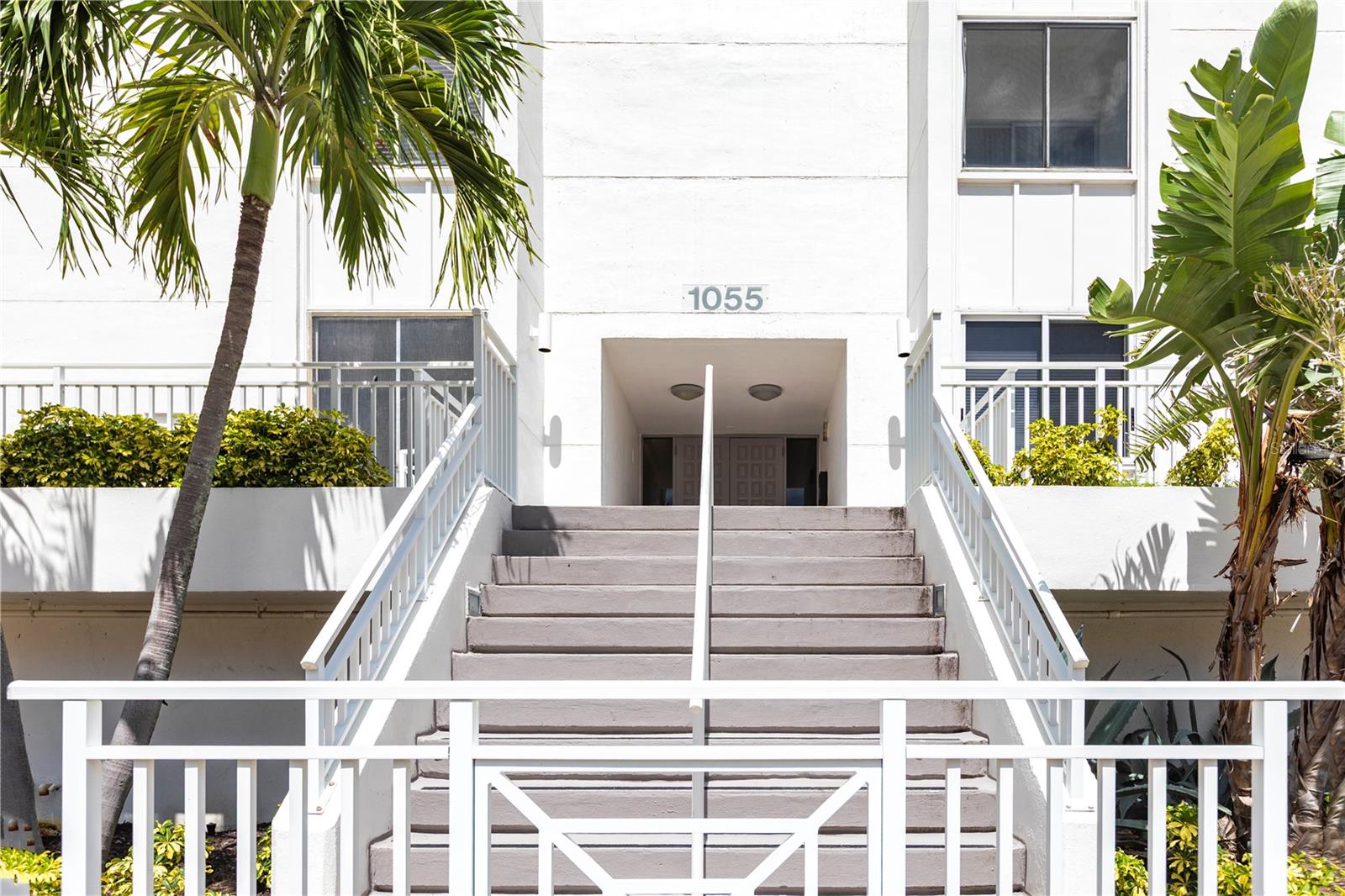 1055 W PEPPERTREE DR #106AA, SARASOTA, FL