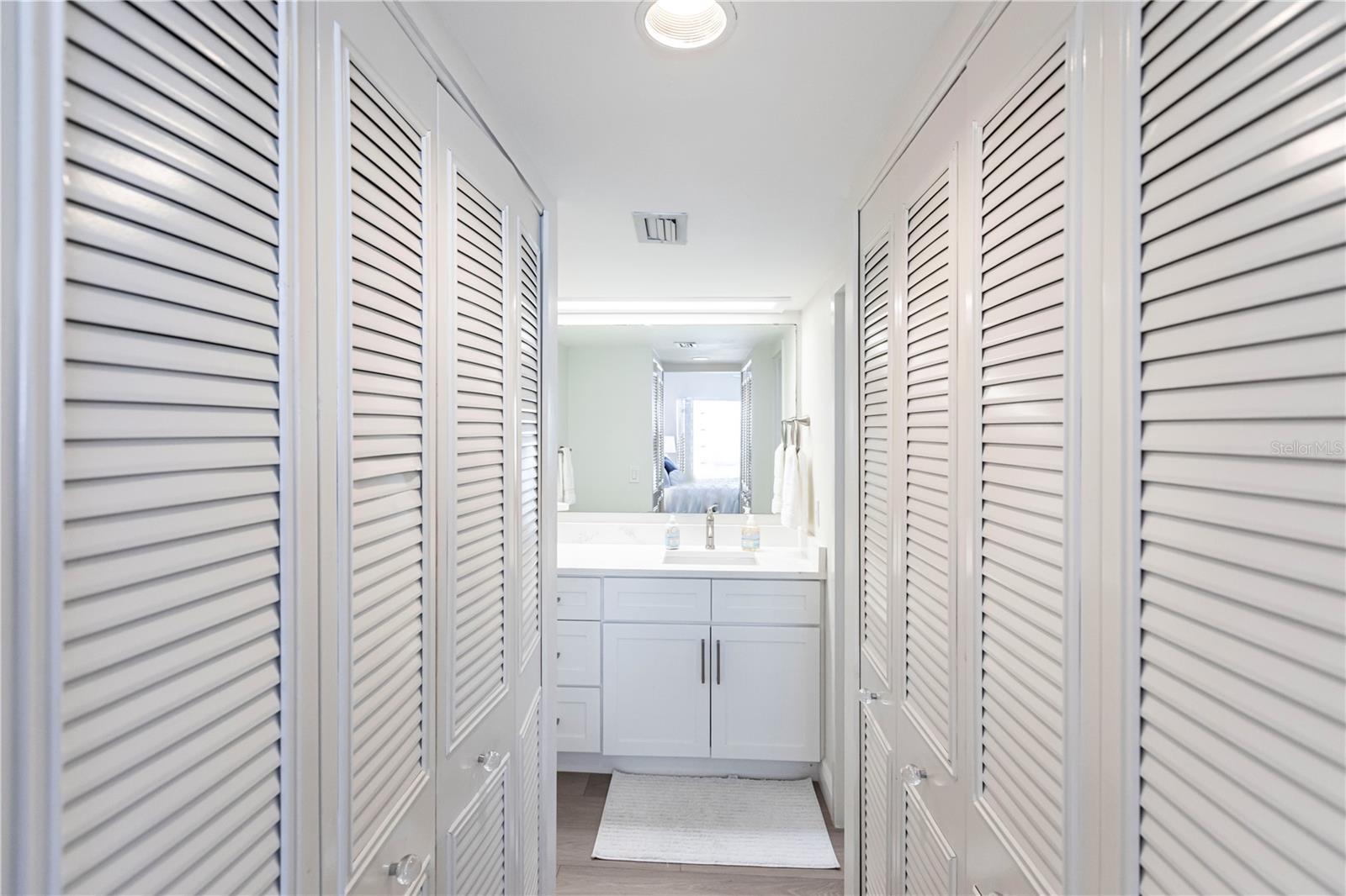 1055 W PEPPERTREE DR #106AA, SARASOTA, FL — photo 22