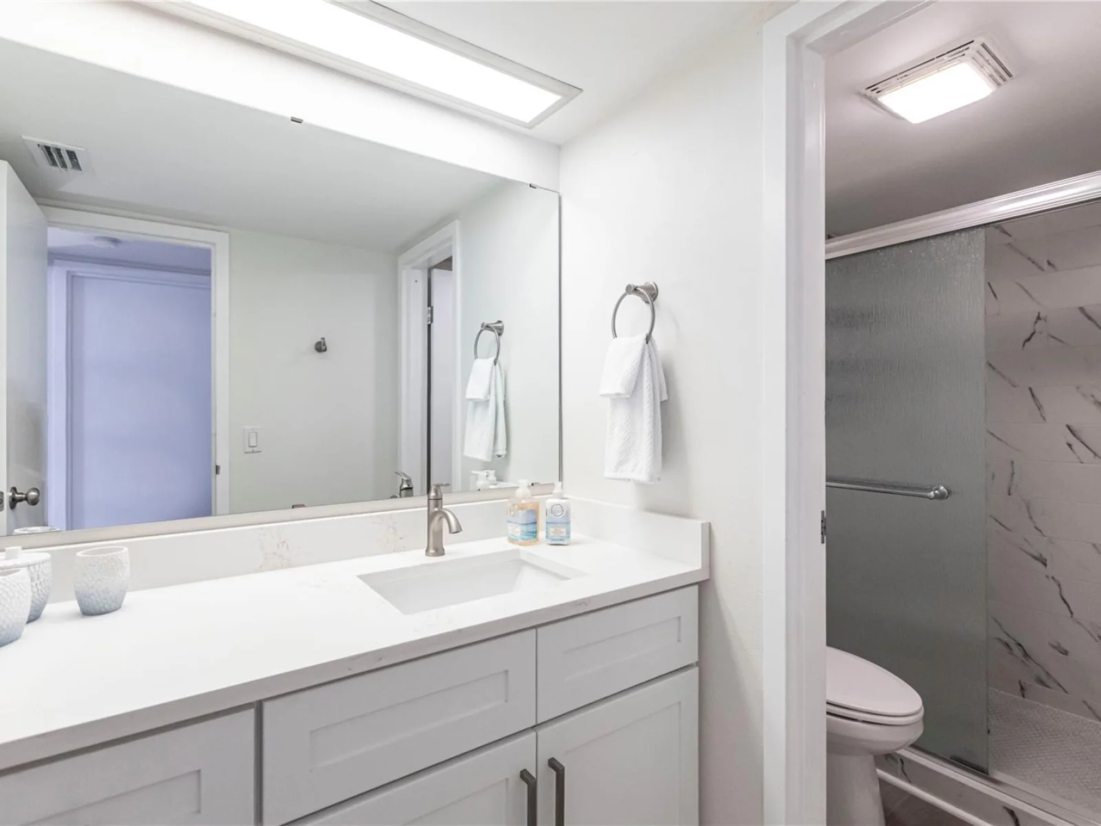 1055 W PEPPERTREE DR #106AA, SARASOTA, FL — photo 34