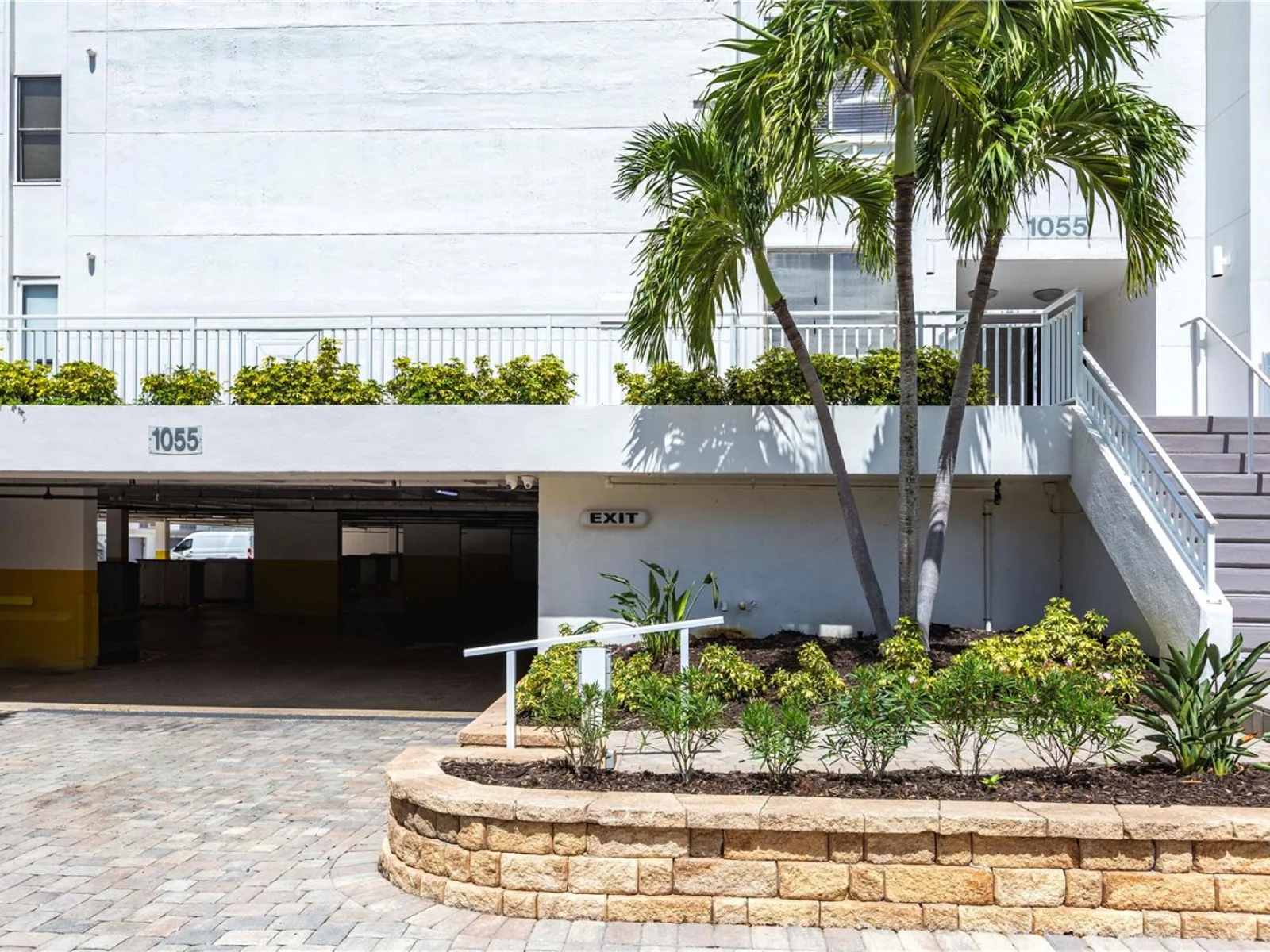 1055 W PEPPERTREE DR #106AA, SARASOTA, FL — photo 44