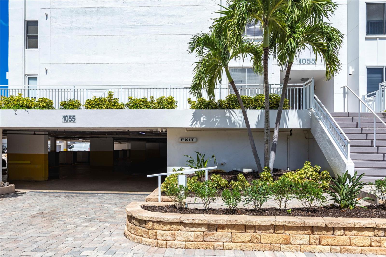 1055 W PEPPERTREE DR #106AA, SARASOTA, FL — photo 43