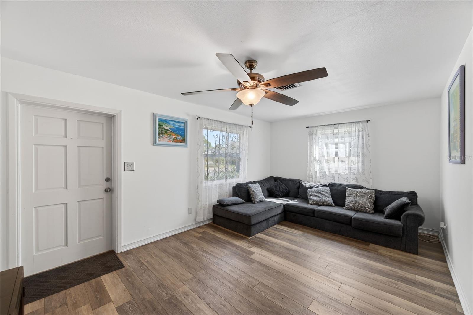 5900 CYPRESS ST N, ST PETERSBURG, FL — photo 9
