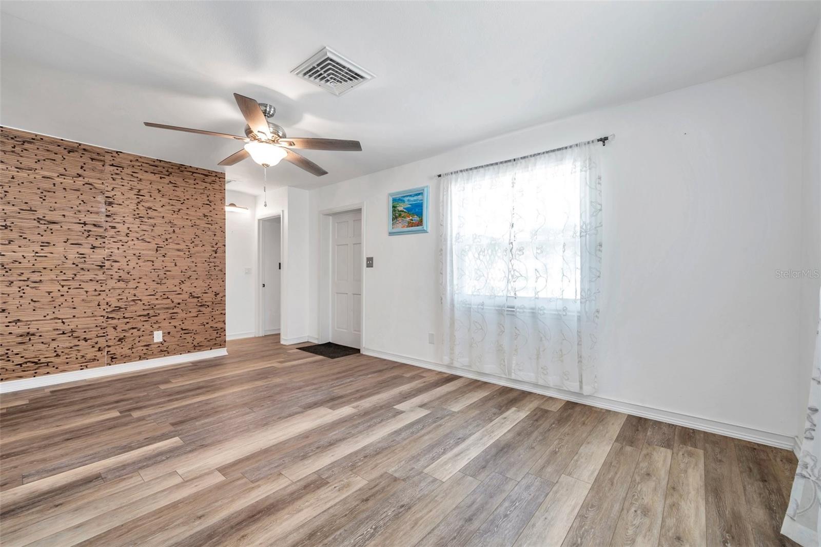 5900 CYPRESS ST N, ST PETERSBURG, FL — photo 10