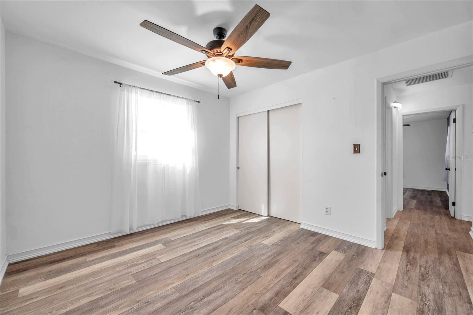 5900 CYPRESS ST N, ST PETERSBURG, FL — photo 16