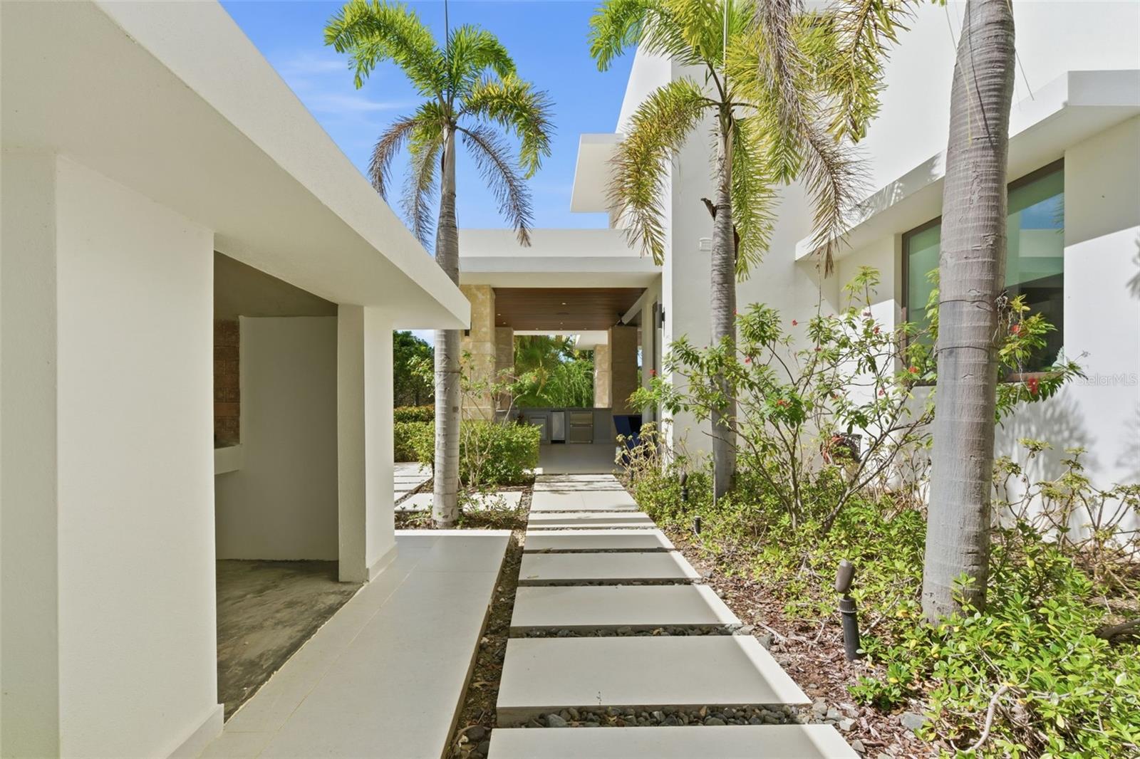 206 LEGACY, DORADO, PR — photo 12
