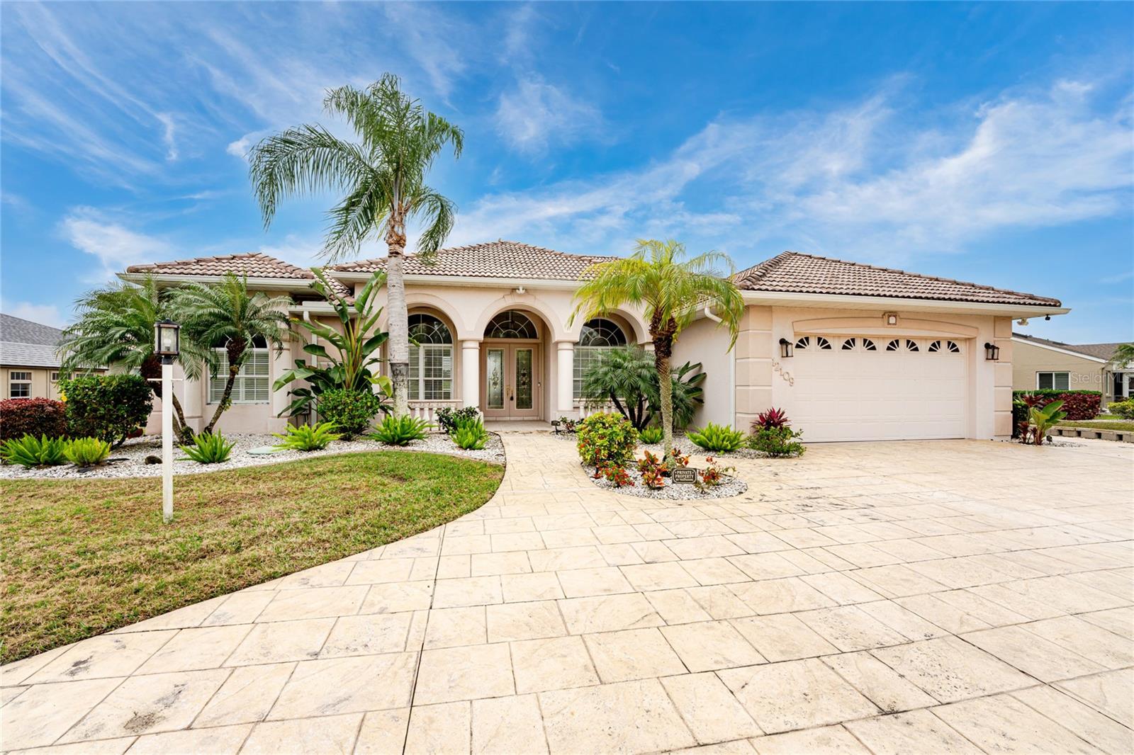 12109 SW KINGSWAY CIR, LAKE SUZY, FL — photo 2