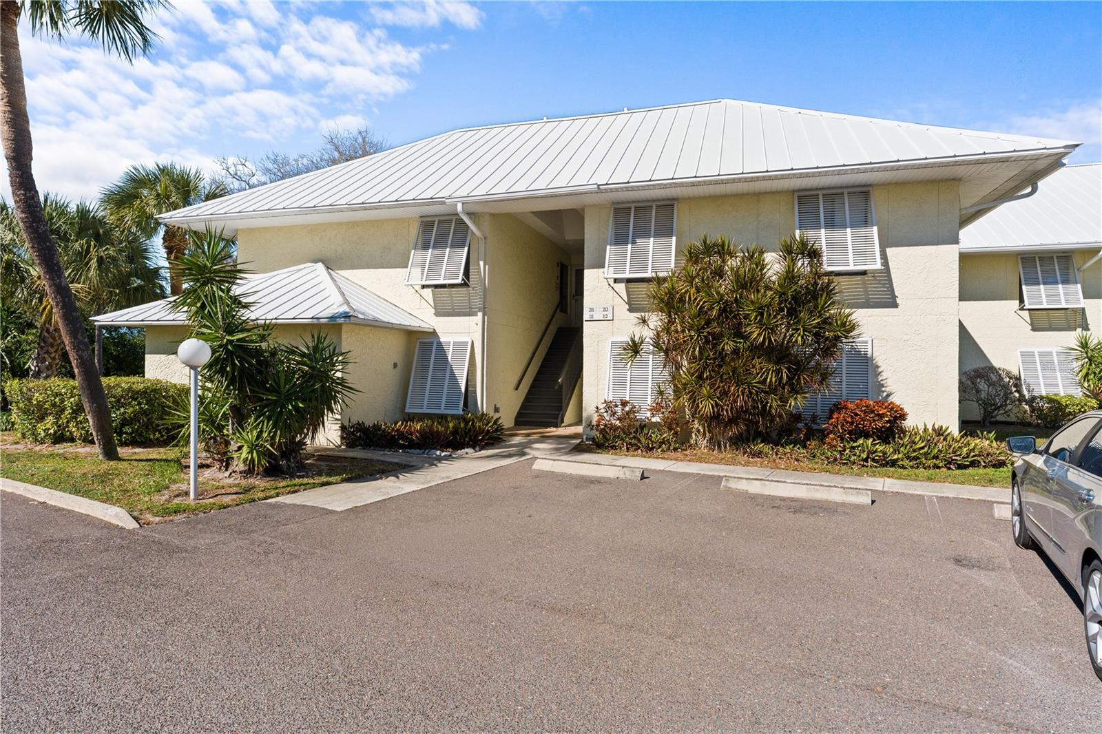 7310 SUNSHINE SKYWAY LN S #112, ST PETERSBURG, FL — photo 4